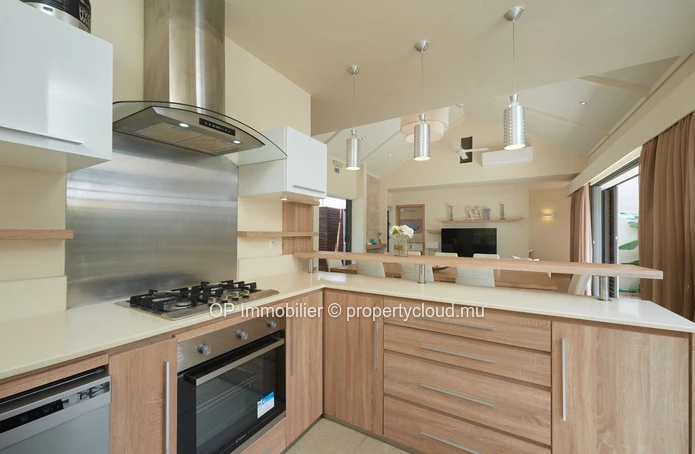 Luxurious RES Villa in Grand Baie with Private Pool and Modern Amenities - Must See! €650,000