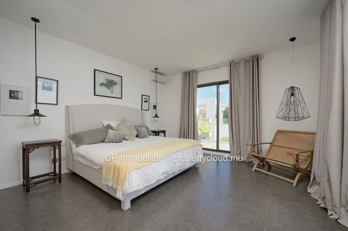 Luxurious Beachfront Penthouse with Stunning Sea Views in Péreybère, Grand Baie - Rs 88M