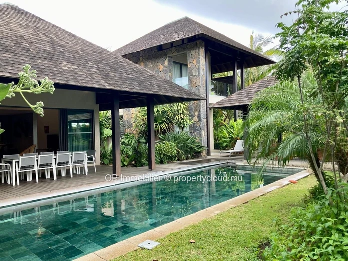 Spacious 4-Bedroom Villa with Private Pool for Sale in Grand Gaube