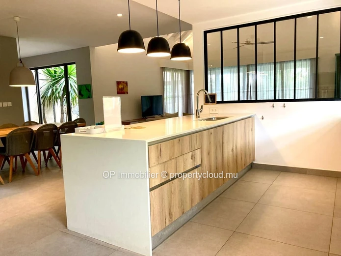 Spacious 4-Bedroom Villa with Private Pool for Sale in Grand Gaube
