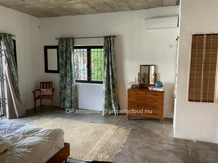 Maison 4 chambres avec piscine à vendre à Calodyne