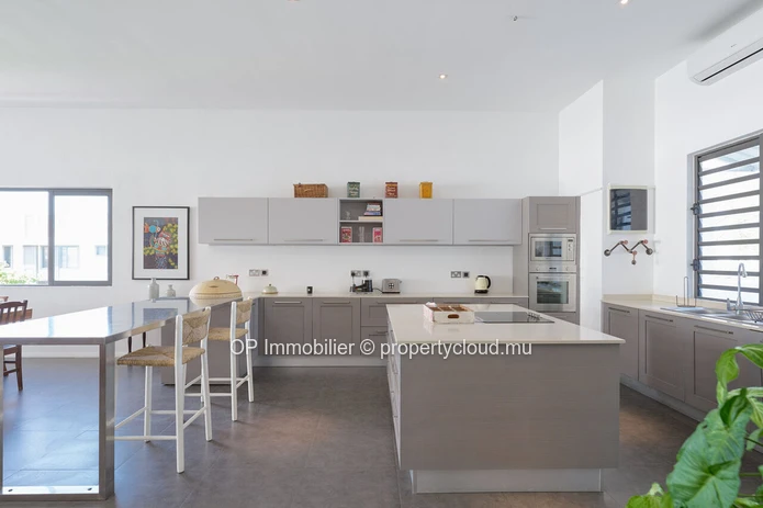Luxurious Beachfront Penthouse with Stunning Sea Views in Péreybère, Grand Baie - Rs 88M