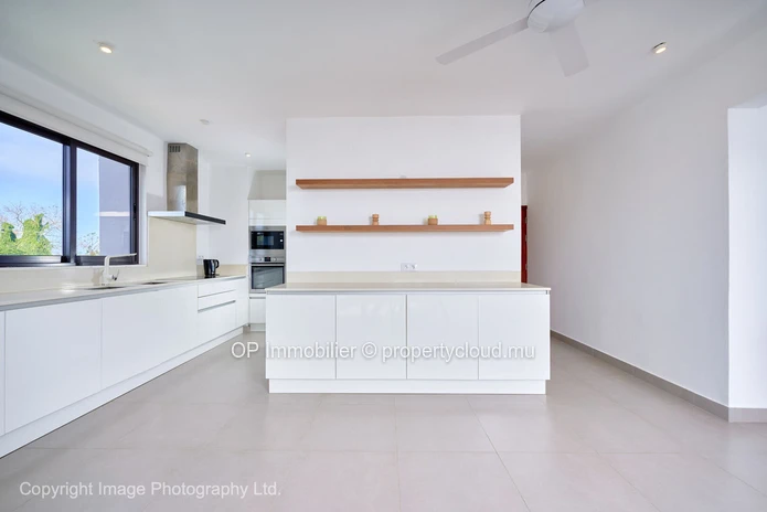 "Stylish Apartment with Communal Pool in Pereybere, Grand Baie - Fully Furnished, Close to Amenities - Only 295k Euros!"