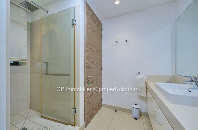 Townhouse RES spacieuse avec piscine privée à deux pas des plages de Péreybère