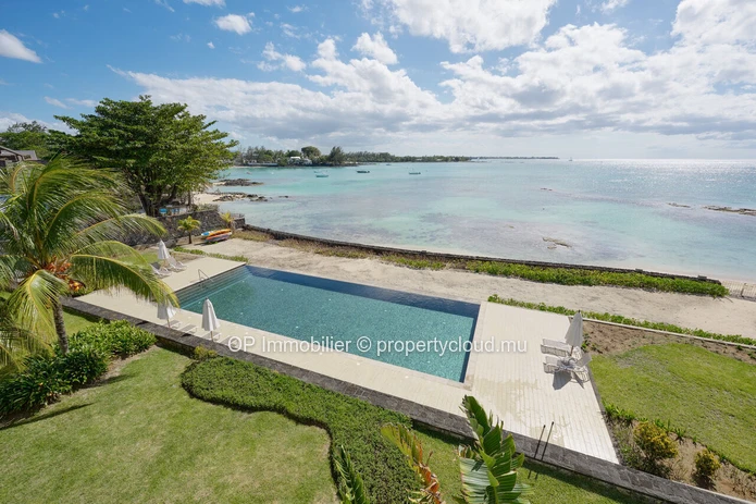 Luxurious Beachfront Penthouse with Stunning Sea Views in Péreybère, Grand Baie - Rs 88M