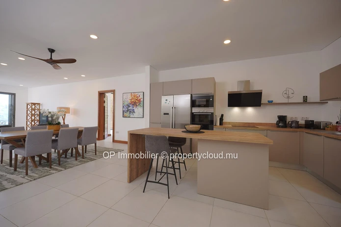 Luxury G+2 Apartment with Pool in Pointe aux Canonniers - Fully Furnished with Garage & Fitness Room, Close to Amenit...