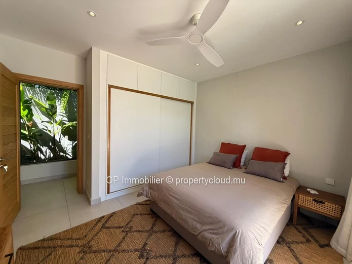 Maison à vendre à Petit Raffray avec 4 chambres et piscine privée sur 671 m²