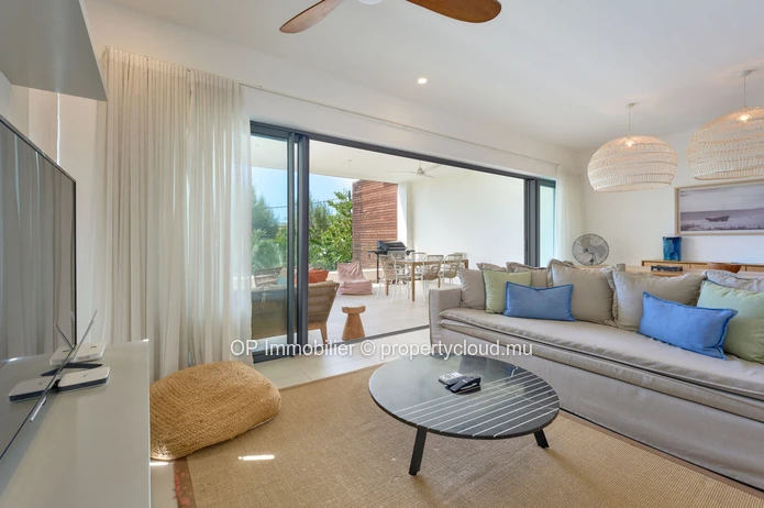 3-bedroom apartment with a pool for sale in Pointe aux Canonniers