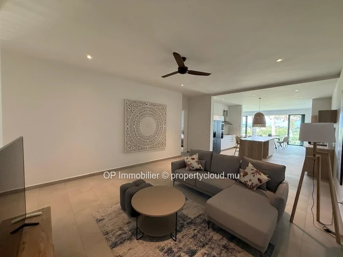 Elegant 3-Bedroom Furnished Apartment with Shared Pool in Prime Belle Vue Harel location