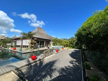 4 Bedroom Villa