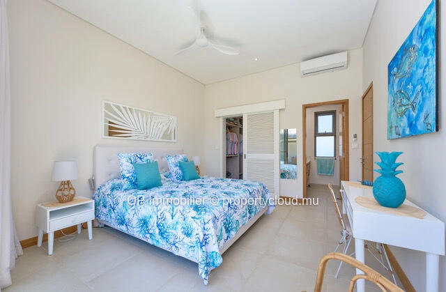 Modern 3-bedroom PDS villa in Grand Baie with private pool and garden