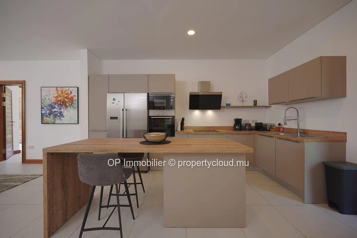 Luxury G+2 Apartment with Pool in Pointe aux Canonniers - Fully Furnished with Garage & Fitness Room, Close to Amenit...