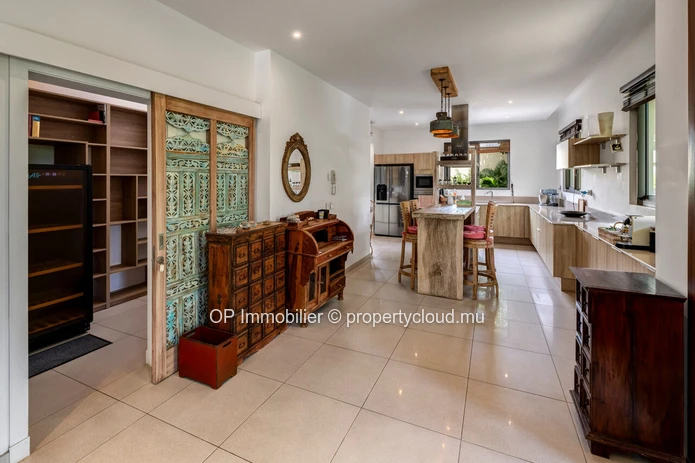 Furnished 3-Bedroom Villa for Rent in Mont Mascal with Private Pool and Full Maintenance Services