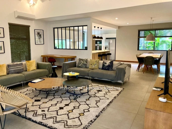 Spacious 4-Bedroom Villa with Private Pool for Sale in Grand Gaube