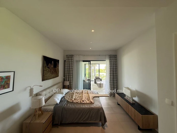 Elegant 3-Bedroom Furnished Apartment with Shared Pool in Prime Belle Vue Harel location