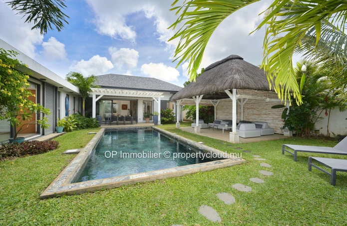 Villa PDS d exception à Grand Baie avec jardin arboré et piscine privée