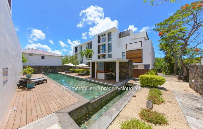 Modern G+2 Apartment with Pool in Trou aux Biches - Fully Furnished and Equipped - Sea Access - Close to Amenities - ...
