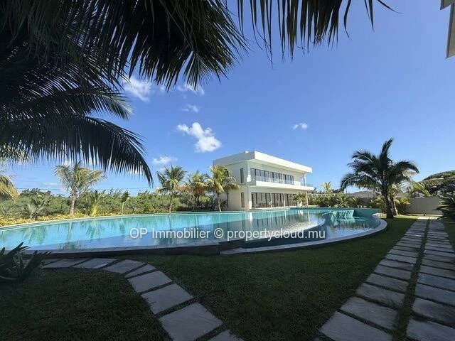 2-Bedroom Apartment for Sale in Pereybere