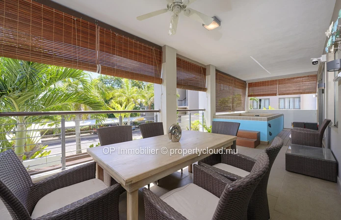 Modern 3-bedroom apartment with private pool in prime Bain Boeuf location near Grand Baie