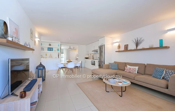 Modern G+2 Apartment with Pool in Trou aux Biches - Fully Furnished and Equipped - Sea Access - Close to Amenities - ...