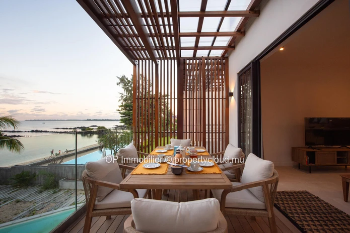Luxury Beachfront Apartment with Pool in Trou aux Biches