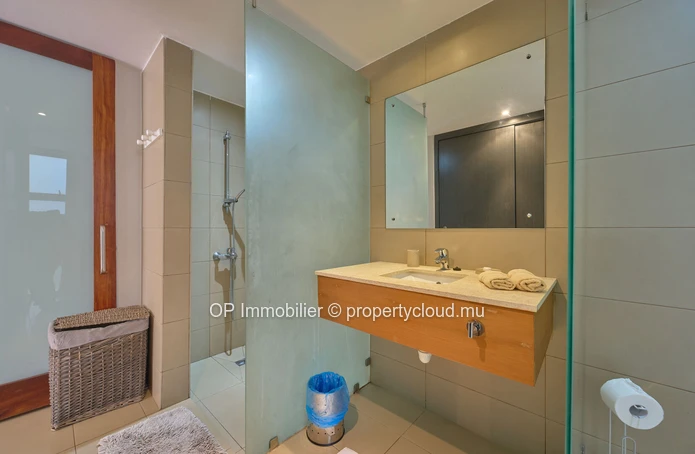 Appartement moderne avec piscine à deux pas de la plage de Trou aux Biches à Mon Choisy