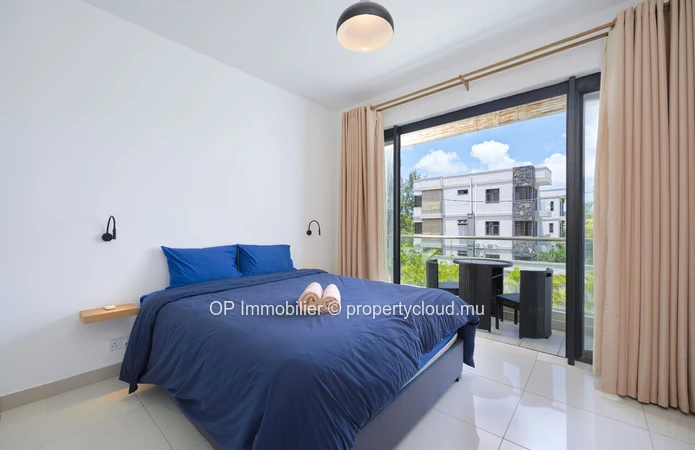 Bel appartement R+2 à vendre à Péreybère, Grand Baie. 112m², 3 chambres, piscine commune, meublé, climatisé. Proche d...
