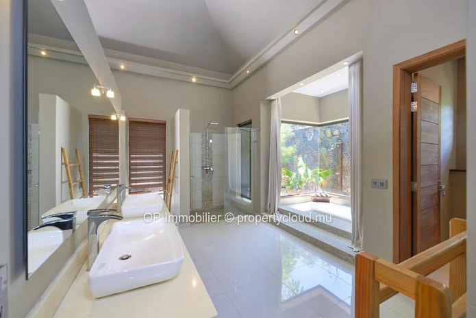 Luxurious RES Villa in Grand Baie