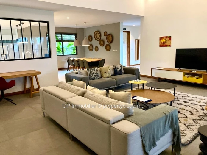 Spacious 4-Bedroom Villa with Private Pool for Sale in Grand Gaube