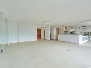 4 Bedroom Apartment