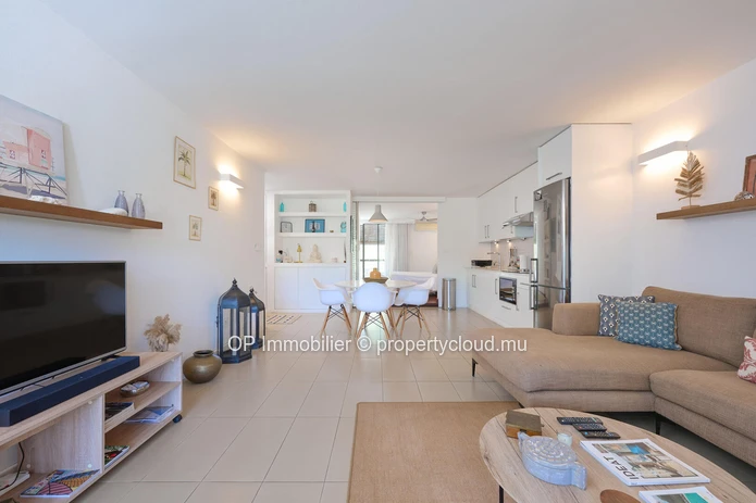 Modern G+2 Apartment with Pool in Trou aux Biches - Fully Furnished and Equipped - Sea Access - Close to Amenities - ...