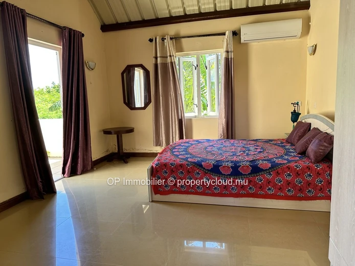Duplex moderne 3 chambres à Cap Malheureux avec piscine et accès proche de Grand Baie
