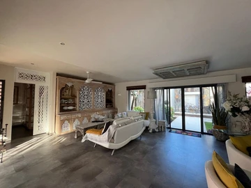 4 Bedroom Villa
