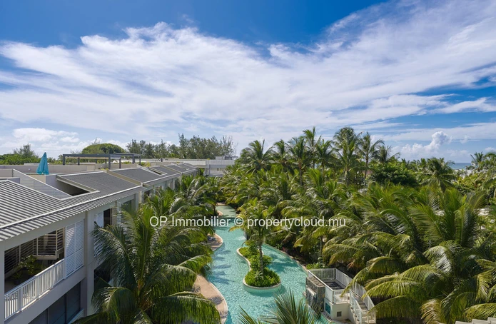 Penthouse for Sale in Péreybère with Private Pool and 2 Bedrooms
