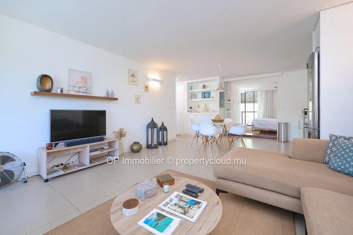 Modern G+2 Apartment with Pool in Trou aux Biches - Fully Furnished and Equipped - Sea Access - Close to Amenities - ...