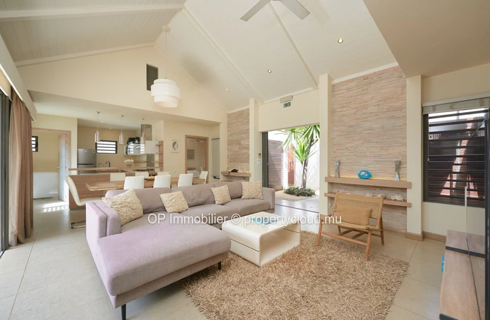 Luxurious RES Villa in Grand Baie with Private Pool and Modern Amenities - Must See! €650,000