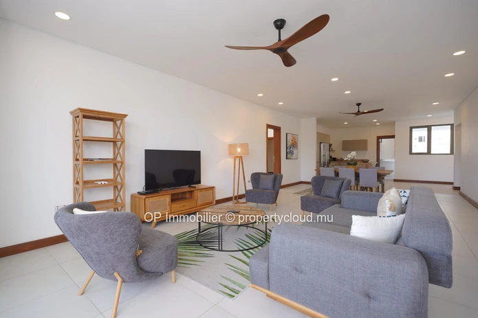 Luxury G+2 Apartment with Pool in Pointe aux Canonniers - Fully Furnished with Garage & Fitness Room, Close to Amenit...