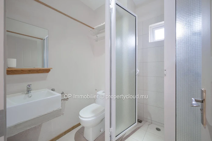 Apartment building for sale