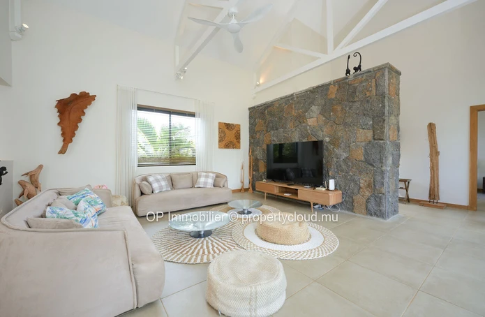 Villa PDS d exception à Grand Baie avec jardin arboré et piscine privée