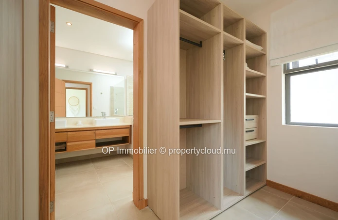 Villa PDS d exception à Grand Baie avec jardin arboré et piscine privée