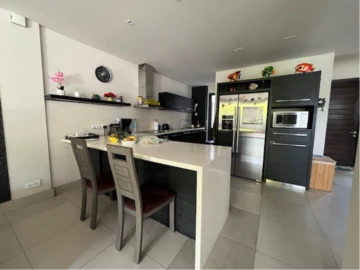 3 Bedroom Townhouse, Duplex