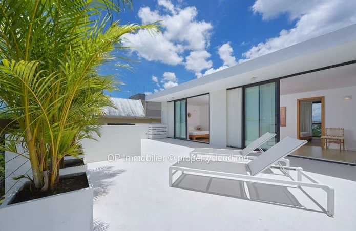 Luxury Penthouse with Stunning Sea Views in Mon Choisy - 3 Bed, 2 Bath, Communal Pool - Fully Furnished & Equipped - ...