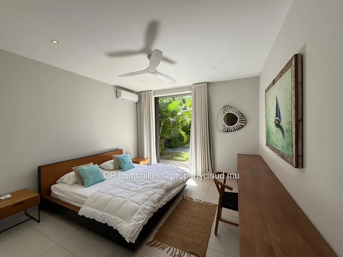 Maison à vendre à Petit Raffray avec 4 chambres et piscine privée sur 671 m²
