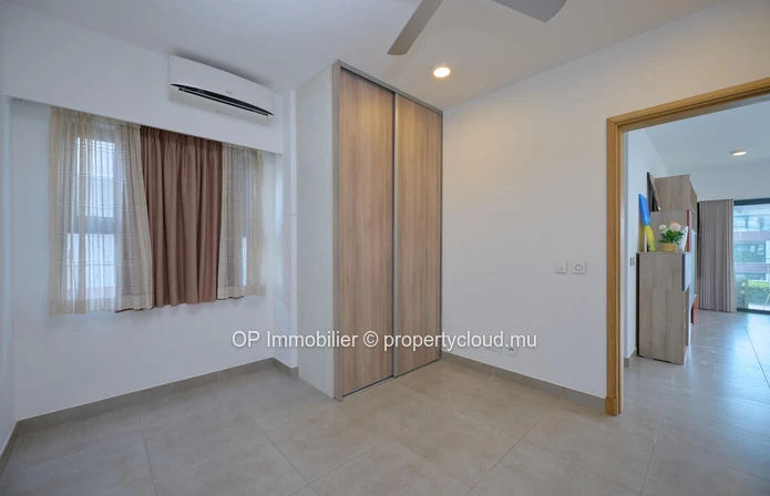 Luxury RES Apartment in Mon Choisy w/ Communal Pool, Fully Furnished, Close to Amenities - Only 530 000 €