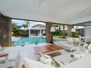 4 Bedroom Villa