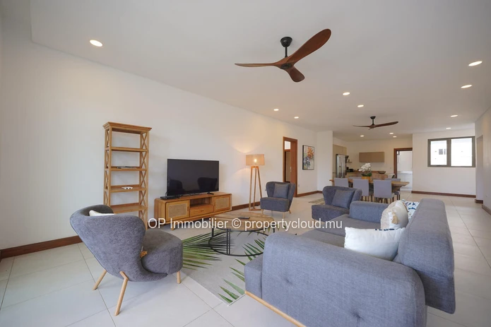 Luxury G+2 Apartment with Pool in Pointe aux Canonniers - Fully Furnished with Garage & Fitness Room, Close to Amenit...