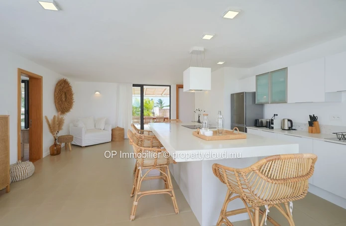 Luxury Penthouse with Stunning Sea Views in Mon Choisy - 3 Bed, 2 Bath, Communal Pool - Fully Furnished & Equipped - ...