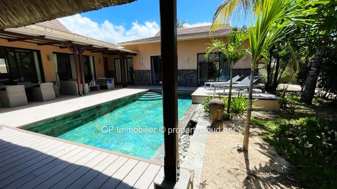 Luxury Villa with Private Pool for rent in Cap Malheureux