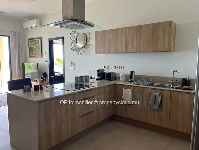 Luxury Flic en Flac Apartment with Pool & Sea Views - Fully Furnished, Close to Amenities - Only 550K EUR