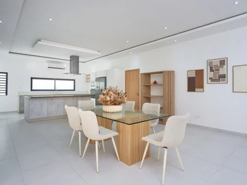 4 Bedroom House